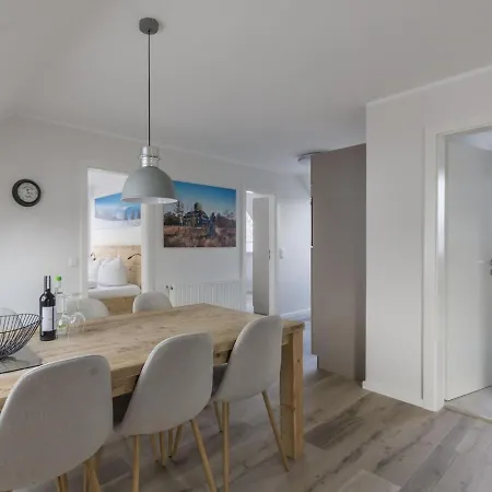 דירה Alluring Holiday In Near Ski-area *